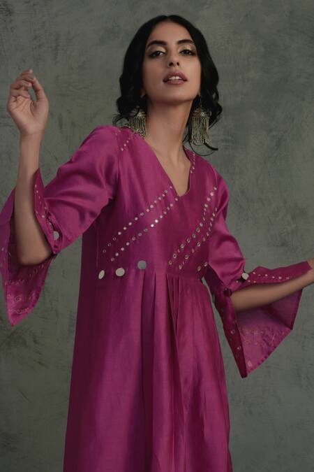 Shop Charkhee Pink Cotton, Chanderi V Neck Pleated Kurta Set Online at Aza Fashions Shop_Charkhee_Pink Cotton, Chanderi V Neck Pleated Kurta Set _Online_at_Aza_Fashions