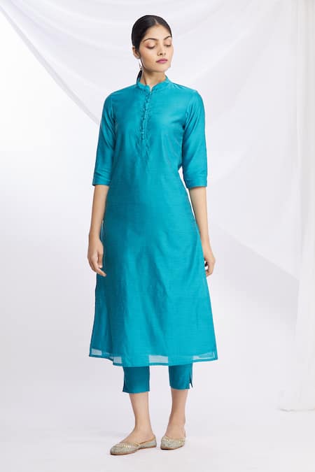 Naintara Bajaj Blue Silk Kurta And Pant Set 