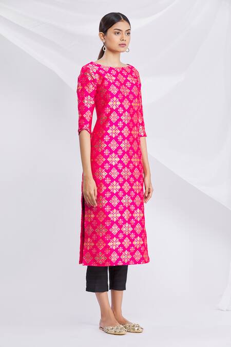 Naintara Bajaj Pink Silk Kurta And Pant Set Online at Aza Fashions Naintara Bajaj_Pink Silk Kurta And Pant Set_Online_at_Aza_Fashions