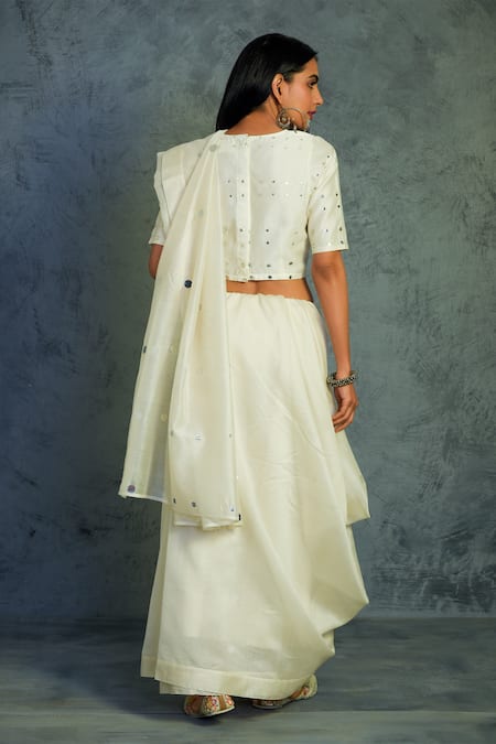 Shop_Charkhee_White Chanderi Round Embroidered Saree With Blouse  _at_Aza_Fashions