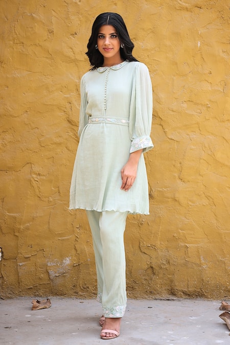 Buy_House Of Tushaom_Green Cotton Crinkled Embroidery Sequin Peter Pan Collar Mint Kurta And Set _Online_at_Aza_Fashions