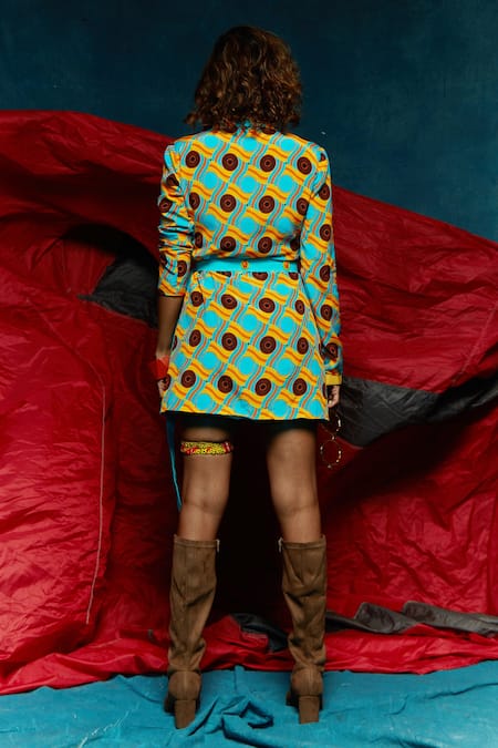 Shop Esha L Amin Blue Modal Satin, French Crepe Wave, Wheel Notched Lapel Printed Blazer Dress at Aza Fashions Shop_Esha L Amin_Blue Modal Satin, French Crepe Wave, Wheel Notched Lapel Printed Blazer Dress _at_Aza_Fashions