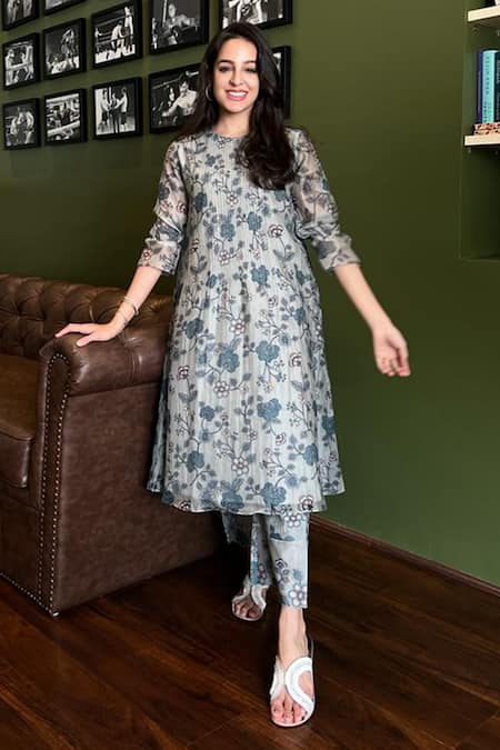 Vaayu Floral Print Kurta & Pant Set 