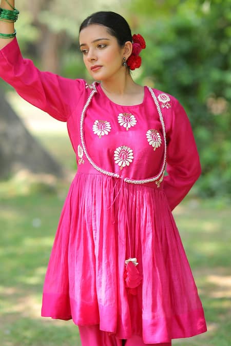 Raiman Fuchsia Chanderi Embroidered Floral Round Flared Tunic And Pant Set Online at Aza Fashions Raiman_Fuchsia Chanderi Embroidered Floral Round Flared Tunic And Pant Set _Online_at_Aza_Fashions
