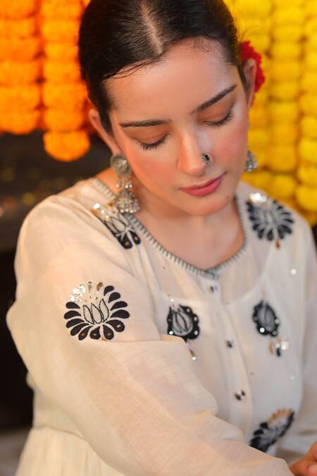 Buy Raiman Off White Chanderi Embroidered Front Button Down Kurta And Pant Set Online at Aza Fashions Buy_Raiman_Off White Chanderi Embroidered Front Button Down Kurta And Pant Set _Online_at_Aza_Fashions