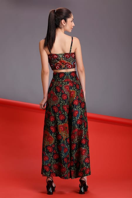 Shop Alpona Designs By Soham Acharya Black Floral Print Pleated Pant at Aza Fashions Shop_Alpona Designs By Soham Acharya_Black Floral Print Pleated Pant _at_Aza_Fashions