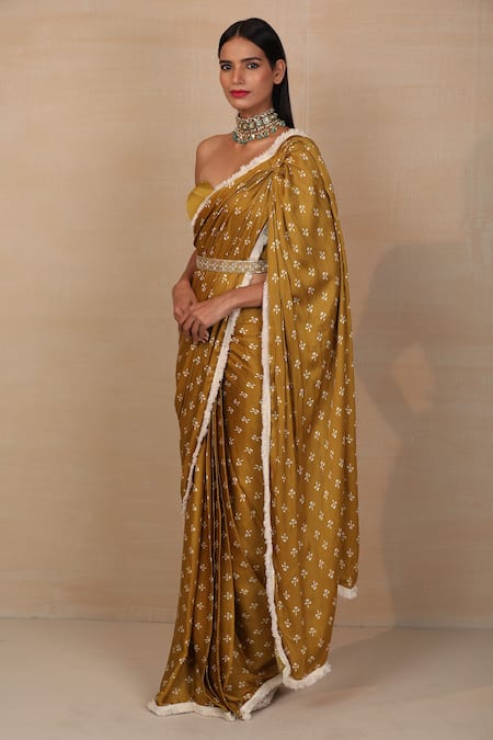Buy_Esha Koul_Yellow Modal Satin Sweetheart Neck Printed Pre-draped Saree Set _Online_at_Aza_Fashions