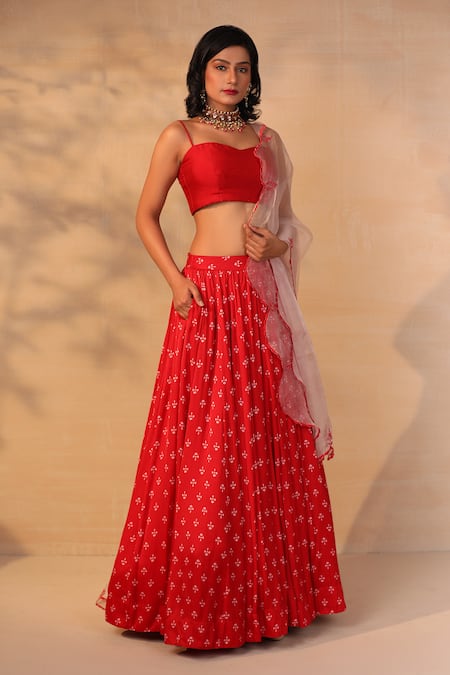 Shop_Esha Koul_Red Organza, Modal Satin Sweetheart Neck Printed Lehenga Set _Online_at_Aza_Fashions