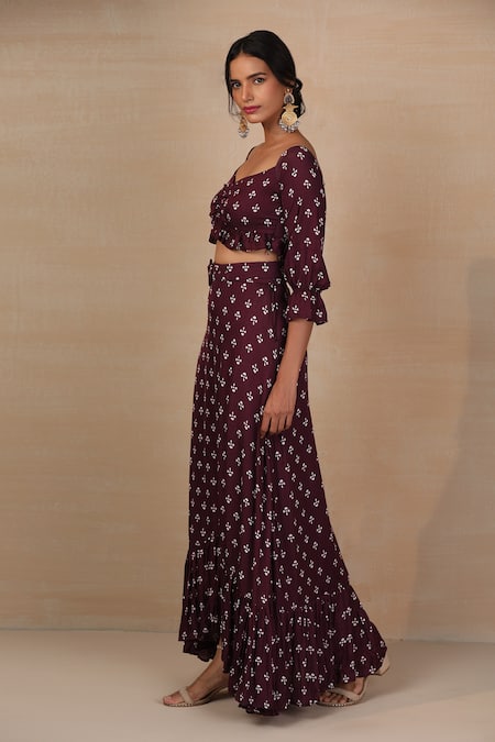 Buy_Esha Koul_Purple Modal Satin Sweetheart Neck Printed Off-shoulder Top And Skirt Set _Online_at_Aza_Fashions