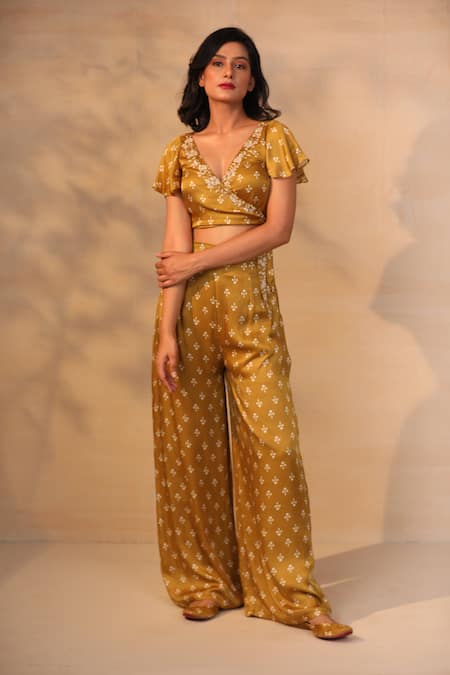 Esha Koul_Yellow Printed Juttis _Online_at_Aza_Fashions
