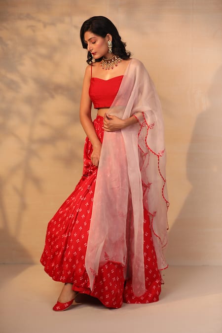 Buy_Esha Koul_Red Printed Modal Satin Juttis _Online_at_Aza_Fashions