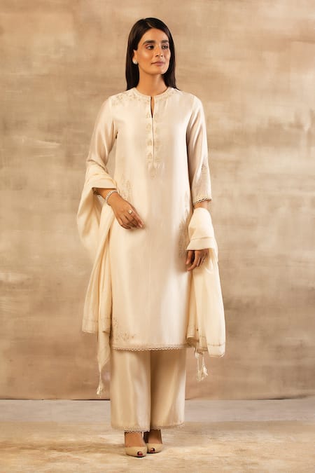 Sana Barreja Chanderi Silk Kurta Set 