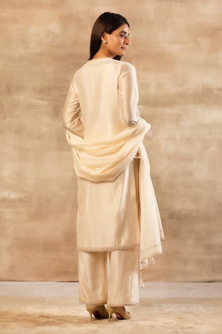 Sana Barreja Chanderi Silk Kurta Set 