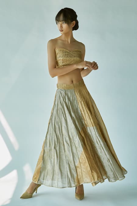 Ek Katha Gold Tissue Chanderi Sweetheart Neck Colorblock Skirt Set 