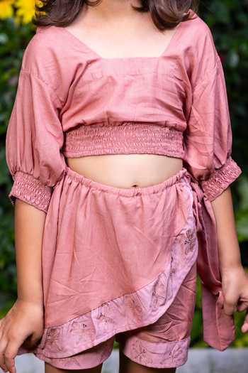 Shop_Littlecheer_Pink Cotton Embroidery Dragonfly Top And Shorts Set _Online_at_Aza_Fashions