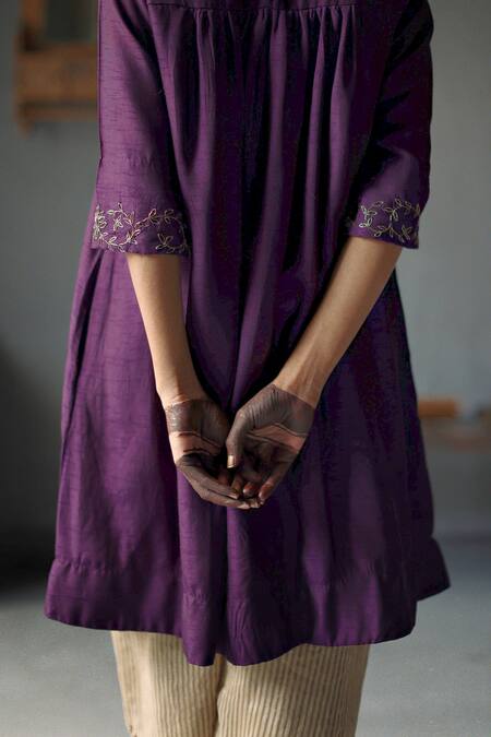 Shop_Shorshe Clothing_White Kurta Raw Silk, Lining Shantoon, Salwar Tissue Embroidered Anarkali Set _Online_at_Aza_Fashions