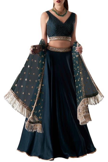 Avvantikaa S Parwani Green Dupion Embroidered Lehenga Set