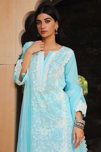 Enaarah_Blue Embroidered Thread Work Notched Azurine Cotton Kurta Set _Online_at_Aza_Fashions