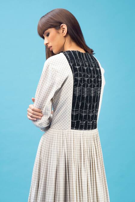 Shop_Chillosophy_White Cotton Silk V Neck Checkered Dress_Online_at_Aza_Fashions