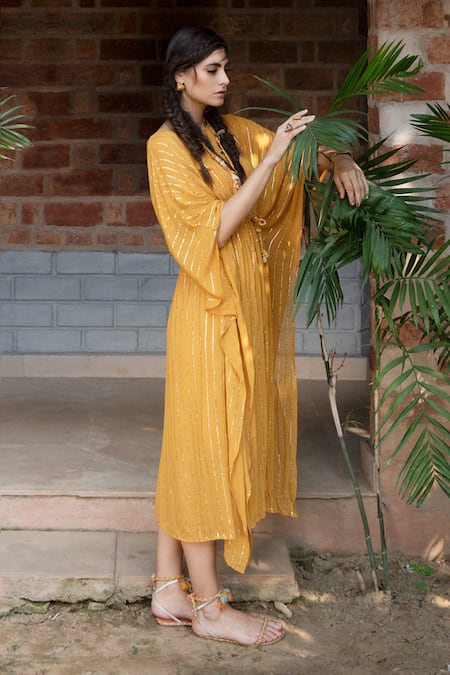 Enech_Yellow Shimmer Georgette Round Embellished Kaftan _Online_at_Aza_Fashions