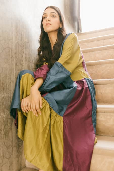 Buy Ayaka Blue 100% Mulberry Silk Round Color Block Tiered Dress Online at Aza Fashions Buy_Ayaka_Blue 100% Mulberry Silk Round Color Block Tiered Dress_Online_at_Aza_Fashions