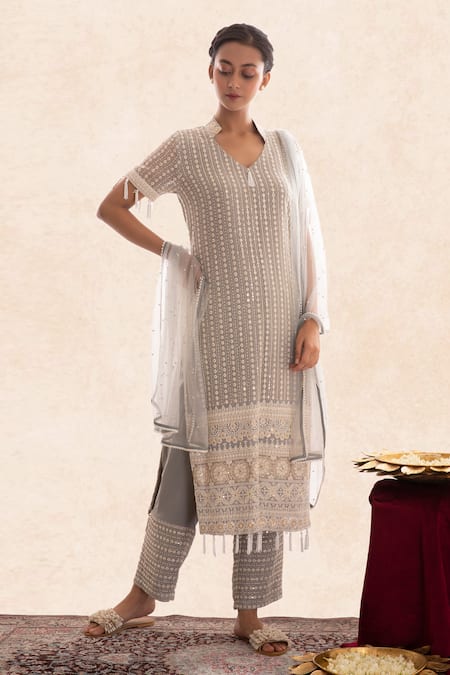 Evra by Nikita Chikankari Kurta Set 