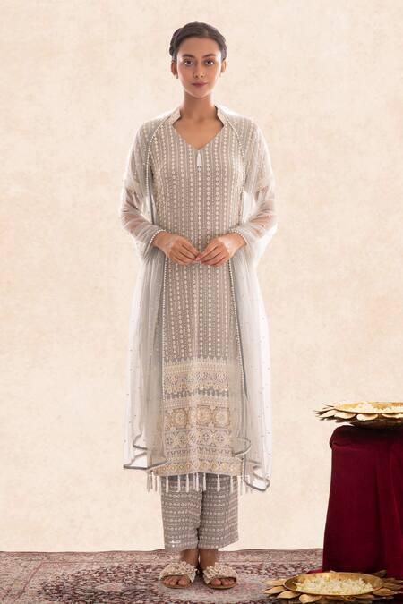 Buy Evra By Nikita Grey Georgette V Neck Chikankari Kurta Set Online at Aza Fashions Buy_Evra By Nikita_Grey Georgette V Neck Chikankari Kurta Set _Online_at_Aza_Fashions