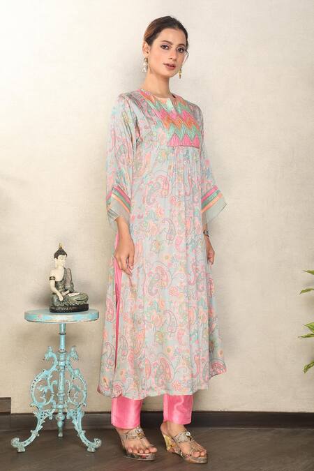 Falguni.Foram_Grey Kurta Modal Satin, Pant Viscose Silk Floral, Paisley Printed And Set_Online_at_Aza_Fashions