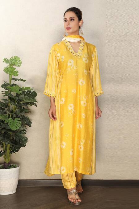 Shop_Falguni.Foram_Yellow Dupatta Crush , Kurta And Pant Viscose Floral, & Print Set_Online_at_Aza_Fashions