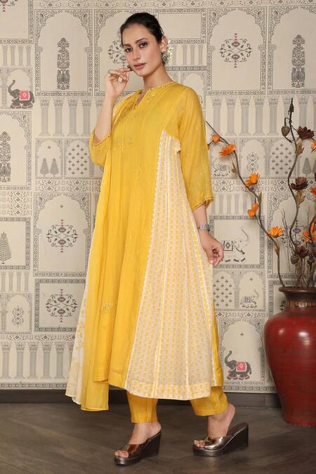 Falguni.Foram_Yellow Chanderi Silk, Slip Mal Floral Notched Anarkali Pant Set _Online_at_Aza_Fashions