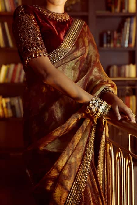 Contrast colour combination for saree and blouse,Saree and blouse colour  combination,contrast co… | Saree blouse styles, Designer saree blouse  patterns, Saree dress