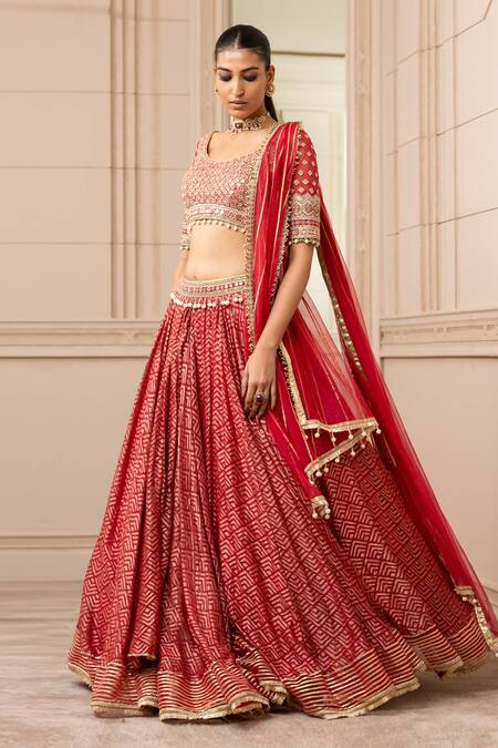 Tarun Tahiliani Red Silk Organza Brocade Geometric Round Lehenga Set Online at Aza Fashions Tarun Tahiliani_Red Silk Organza Brocade Geometric Round Lehenga Set_Online_at_Aza_Fashions