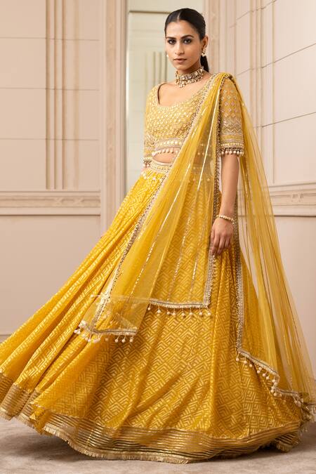 Buy_Tarun Tahiliani_Yellow Silk Organza Brocade Geometric Round Lehenga Set_Online_at_Aza_Fashions