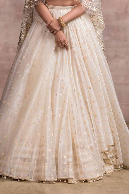 Buy_Tarun Tahiliani_White Silk Organza Brocade Sweetheart Neck Asymmetric Cape And Lehenga Set_Online_at_Aza_Fashions