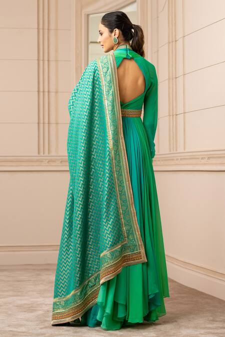 Shop_Tarun Tahiliani_Green Anarkali Dolly Shot Chiffon Embroidered Geometric V Neck Draped Set _at_Aza_Fashions