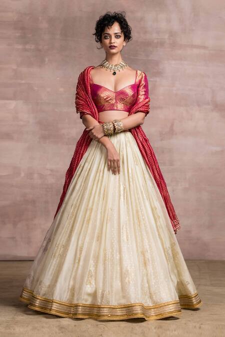 Tarun Tahiliani_White Blouse Silk, Dupatta Tissue, Lehenga Kota Handloom Kalidar Bridal Set_Online_at_Aza_Fashions