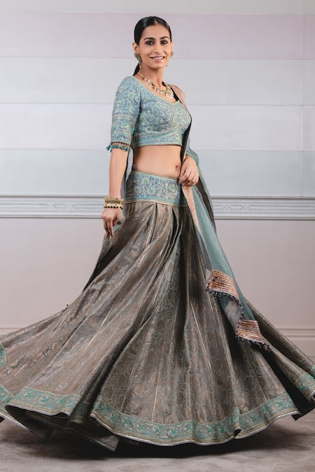 Buy_Tarun Tahiliani_Green Sheer Silk, Brocade V Neck Bridal Lehenga Set_Online_at_Aza_Fashions