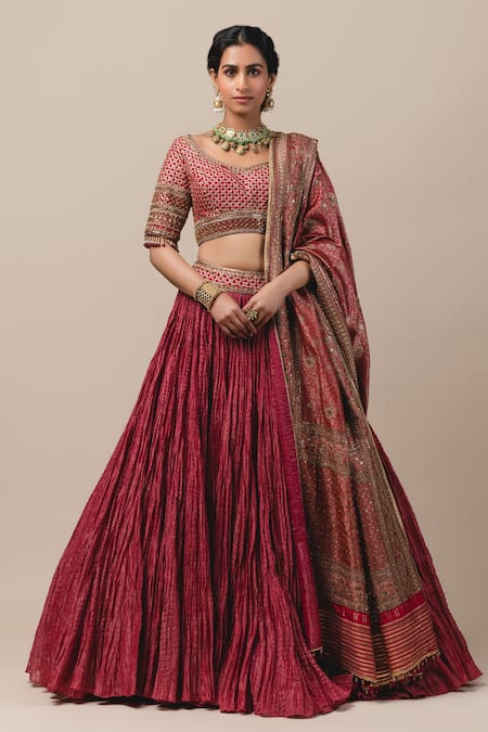 Tarun Tahiliani Purple Brocade V Neck Chanderi Crushed Bridal Lehenga Set 