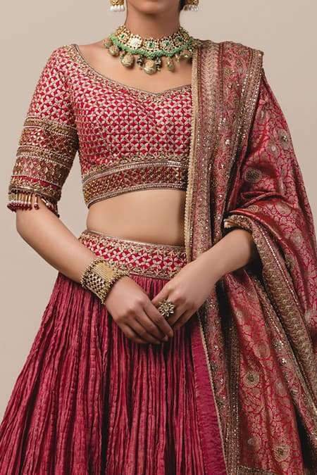 Tarun Tahiliani_Purple Chanderi, Brocade V Neck Crushed Bridal Lehenga Set_Online_at_Aza_Fashions