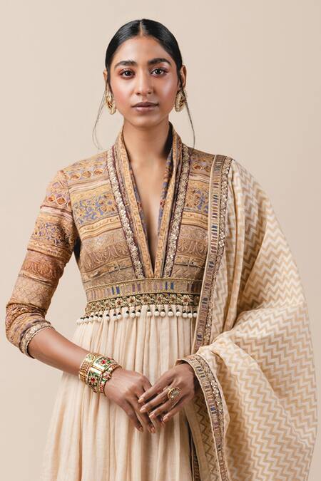 Tarun Tahiliani_Beige Chanderi V Neck Anarkali Set_Online_at_Aza_Fashions