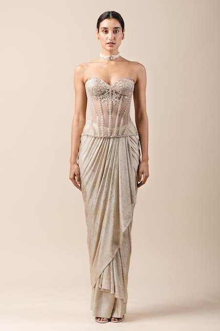 Tarun Tahiliani_White Silk, Foil Jersey Sweetheart Neck Balloon Cape And Draped Skirt Set_Online_at_Aza_Fashions