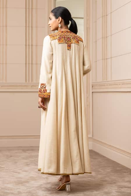 Shop_Tarun Tahiliani_White Kurta Mashru Silk Mirror, Thread Work V Neck Flared Set _at_Aza_Fashions