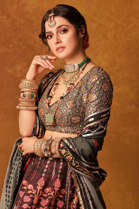 Mayyur Girotra Couture_Maroon Embroidered Floral And Animal Pattern V Neck Lehenga Set  _Online_at_Aza_Fashions