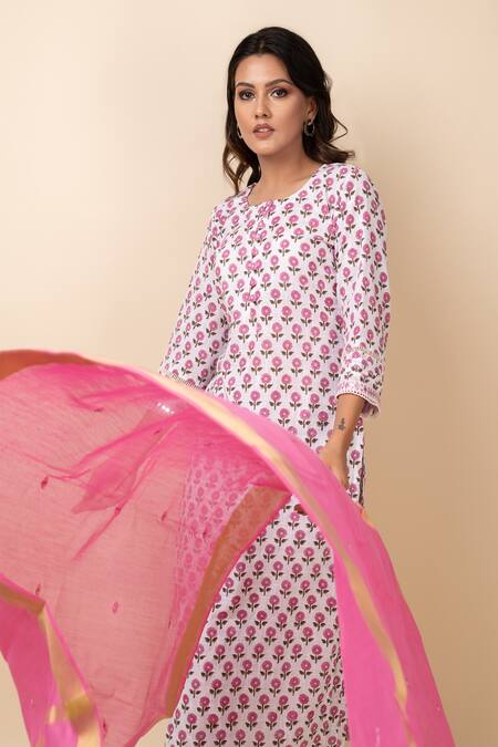 Buy_Kalakaari By Sagarika_White Cotton, Chanderi Lace, Mirrors Floral Print Kurta Set_Online_at_Aza_Fashions