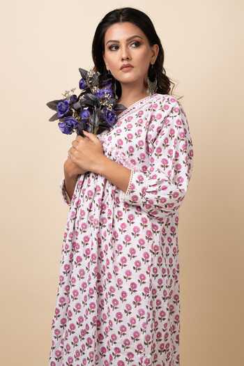 Buy_Kalakaari By Sagarika_Pink Cotton Floral, Striped V Neck Printed Kurta And Pant Set _Online_at_Aza_Fashions