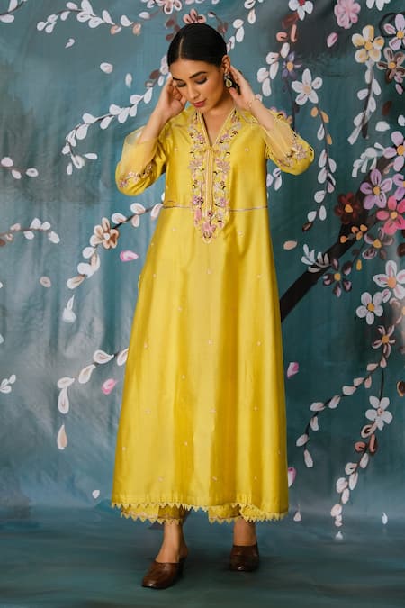 Shop Label Niti Bothra Yellow Organza, Chanderi Silk Thread Work Floral Embroidered Kurta And Palazzo Set at Aza Fashions Shop_Label Niti Bothra_Yellow Organza, Chanderi Silk Thread Work Floral Embroidered Kurta And Palazzo Set _at_Aza_Fashions