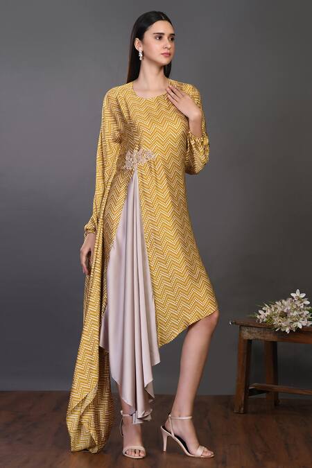 Onaya Green Satin Asymmetric Tunic Online at Aza Fashions Onaya_Green Satin Asymmetric Tunic_Online_at_Aza_Fashions