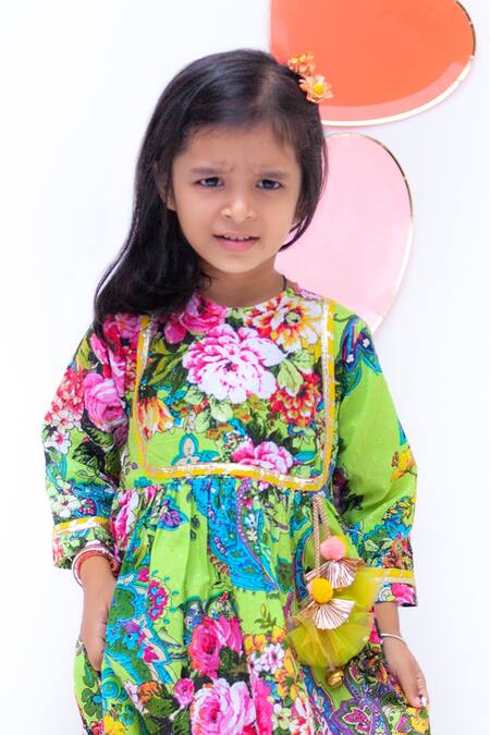 Buy Fayon Kids Green Cotton Embroidery Printed Anarkali Online at Aza Fashions Buy_Fayon Kids_Green Cotton Embroidery Printed Anarkali _Online_at_Aza_Fashions