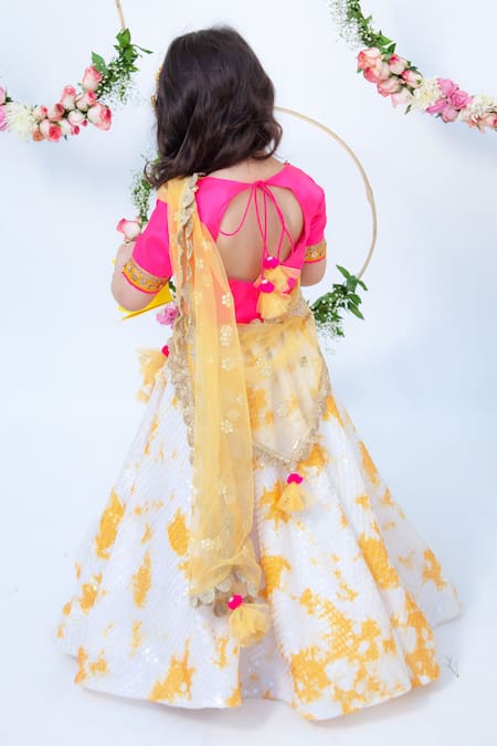 Shop Fayon Kids White Cotton, Silk, Chiffon Tassels, Embroidery Embellished Lehenga Set at Aza Fashions Shop_Fayon Kids_White Cotton, Silk, Chiffon Tassels, Embroidery Embellished Lehenga Set _at_Aza_Fashions