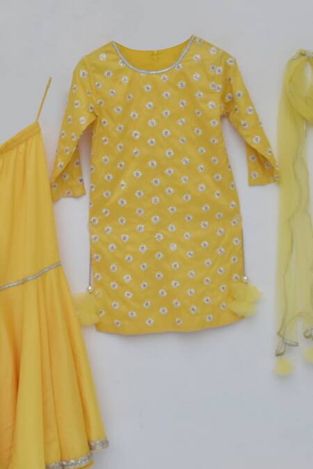 Fayon Kids_Yellow Crepe Embroidery Kurta Set _Online_at_Aza_Fashions
